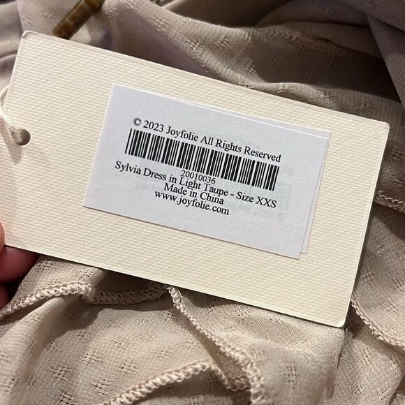 Joyfolie • Sylvia flutter dress in light taupe - Picture 8 of 10